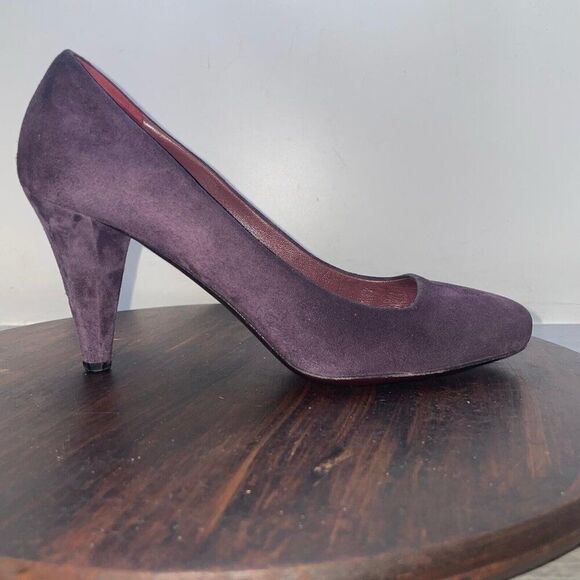 Miu Miu Pumps Women’s 38.5 / 8.5 Purple Suede Close Toe Shoes High Heels Slip On - Picture 1 of 10